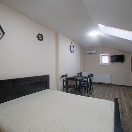 Apartments U Ratushi Каменец-Подольский Экстерьер фото
